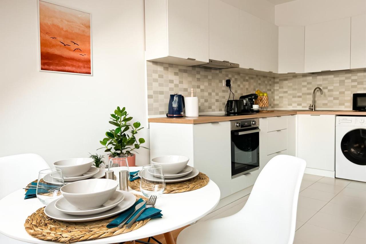 Downtown D21 Apartment Bukares Bagian luar foto