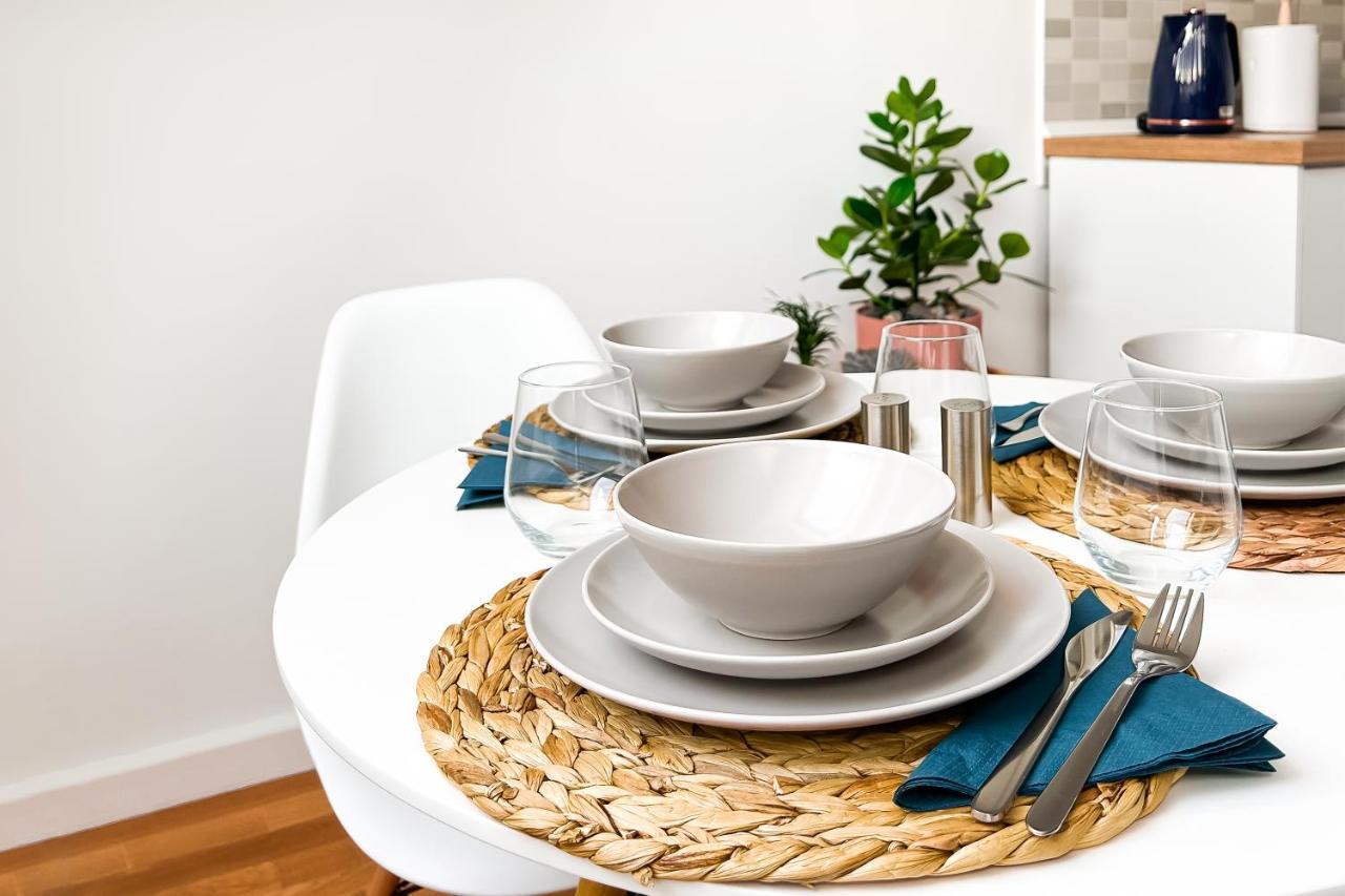 Downtown D21 Apartment Bukares Bagian luar foto