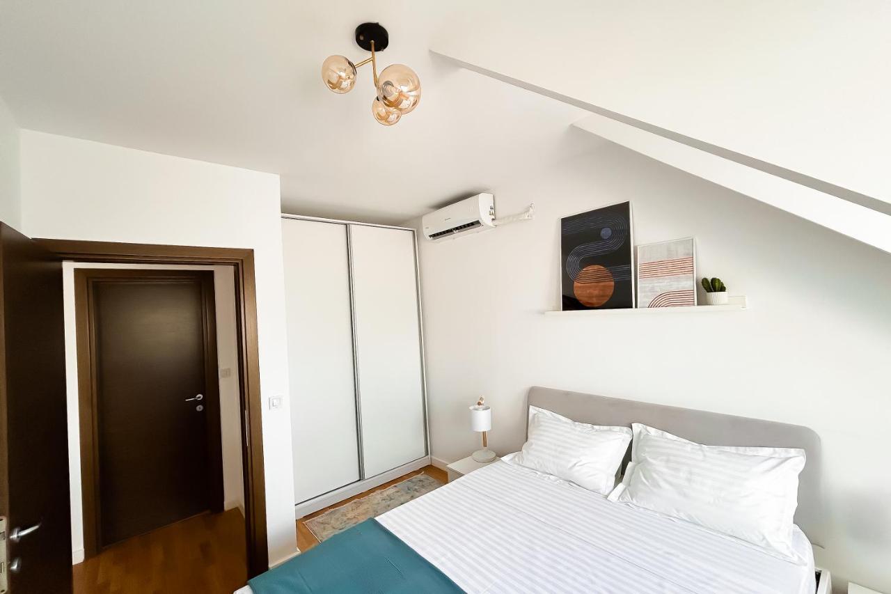 Downtown D21 Apartment Bukares Bagian luar foto